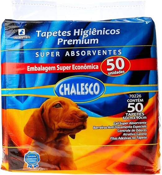 Foto da embalagem azul e laranja Chalesco com 50 tapetes higiênicos de 90 por 60 centímetros